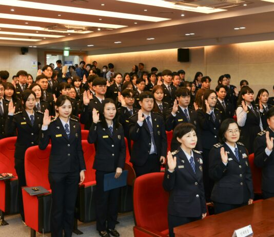 당차고 유능한 청년들, 제복입고 관세행정 현장으로